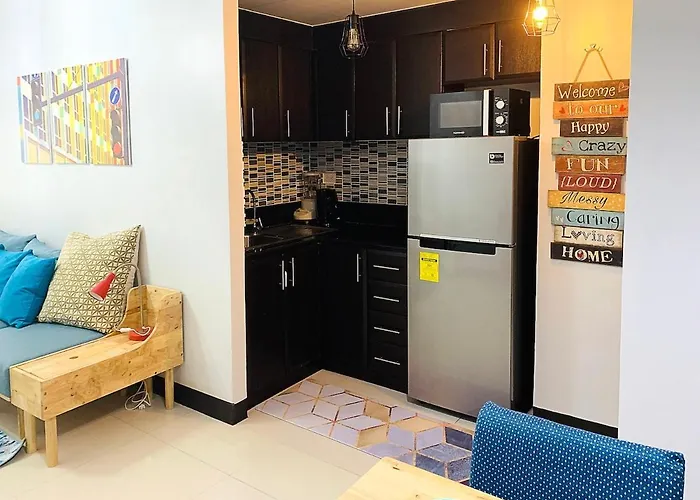 Apartment Designer Retreat In The Heart Of Cubao *