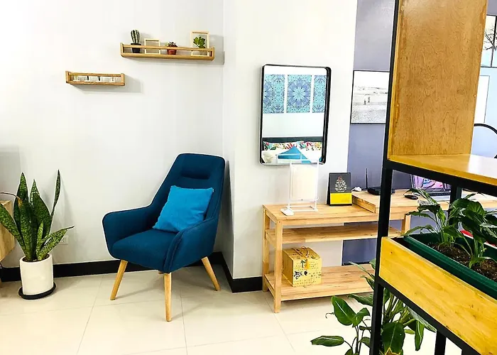 Apartment Designer Retreat In The Heart Of Cubao *
